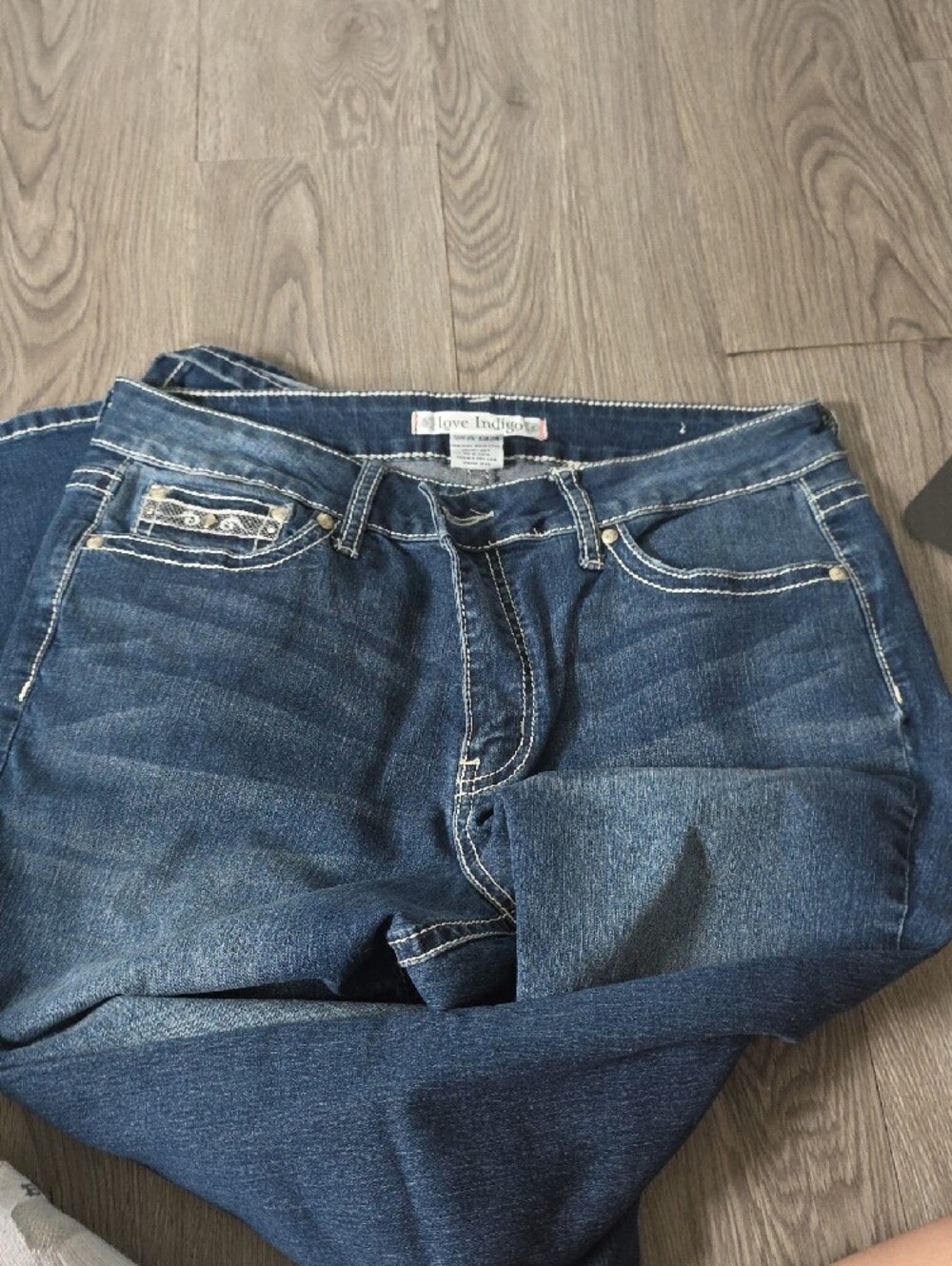 Women’s Embroidered Dark Blue Jeans - Picture 3 of 3